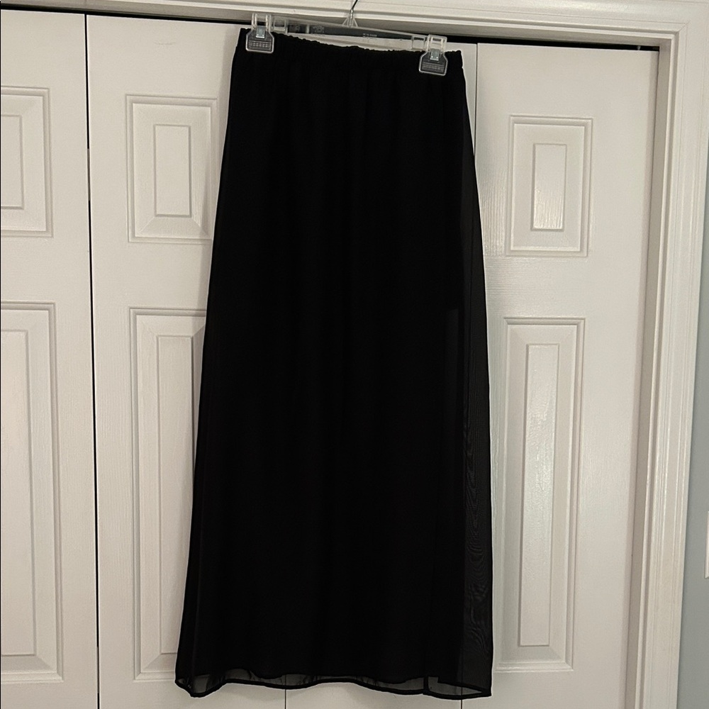 Kirra Black Maxi Skirt